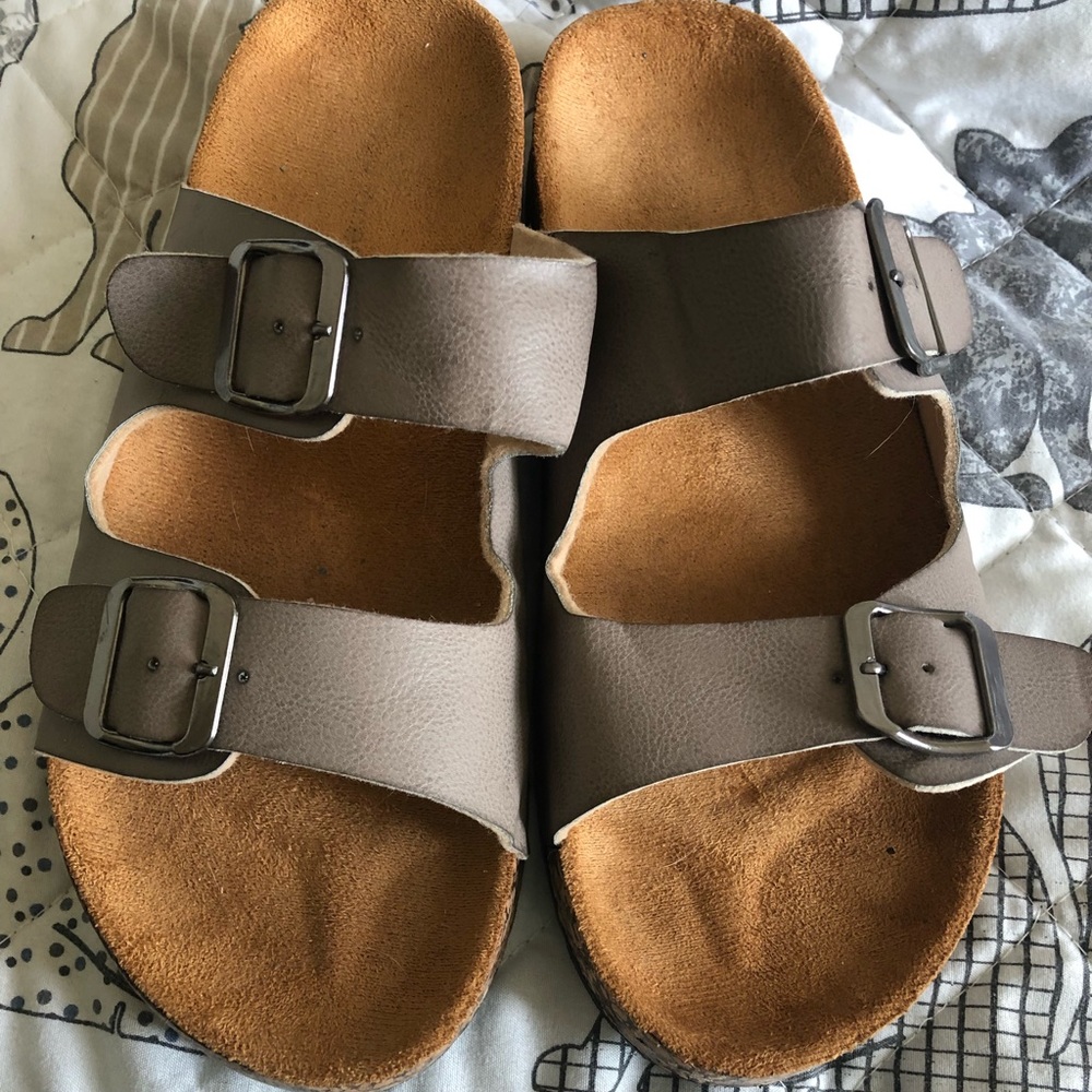 Worn once women’s size 9 sandals